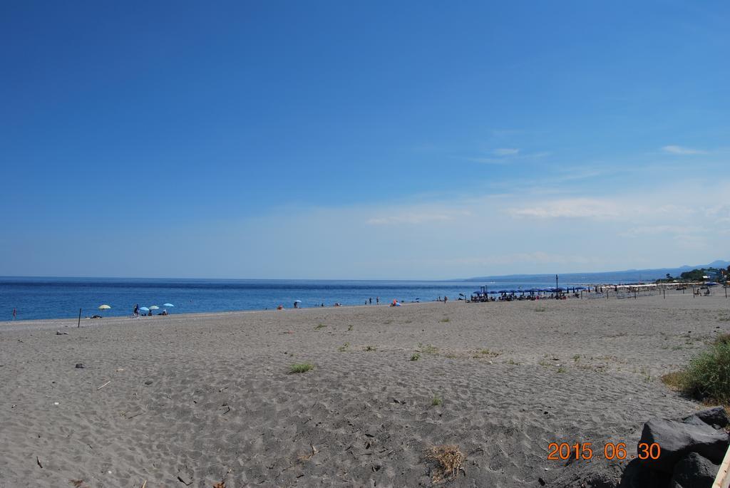 Apartamento Baia Degli Dei Giardini-Naxos Exterior foto