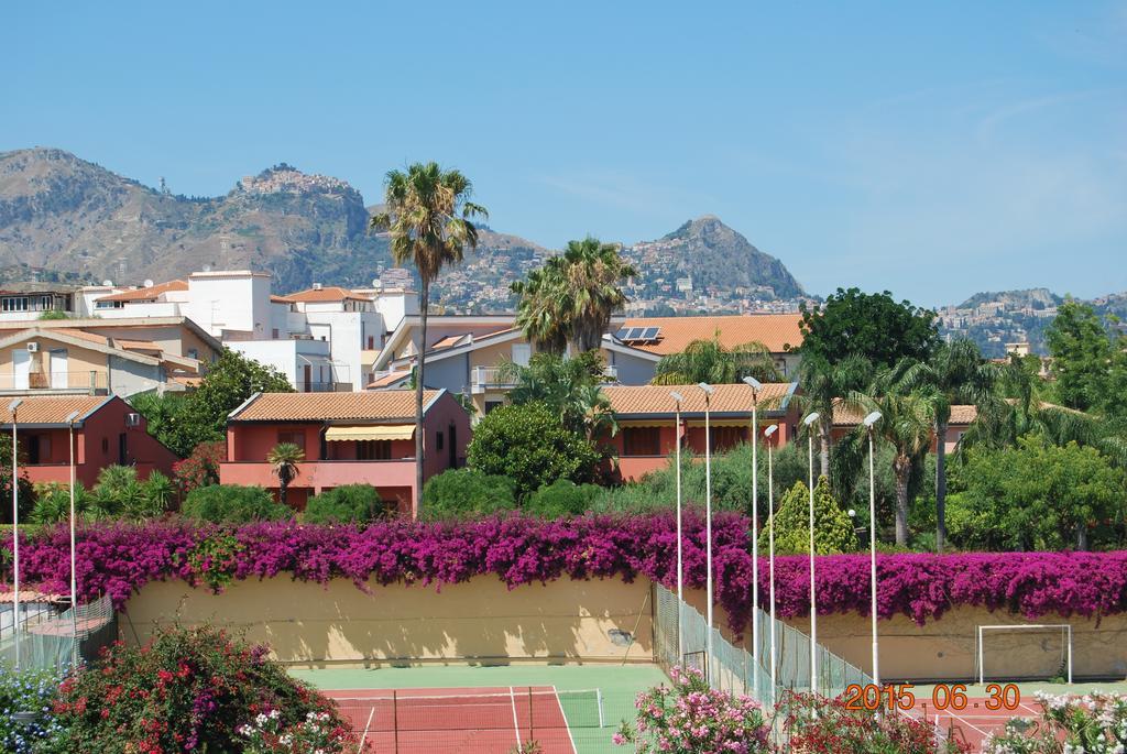 Apartamento Baia Degli Dei Giardini-Naxos Habitación foto